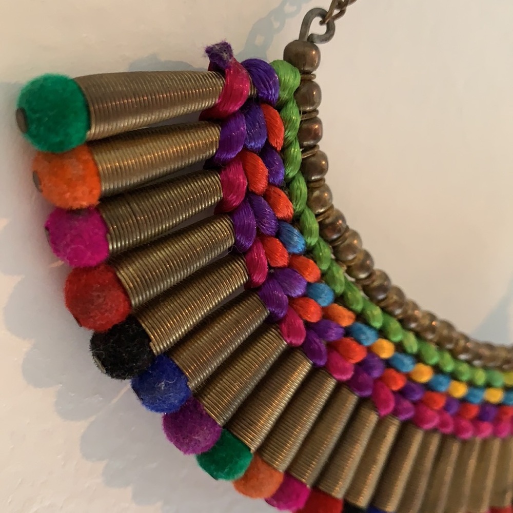 Vintage vibrant statement necklace - Picture 6 of 7